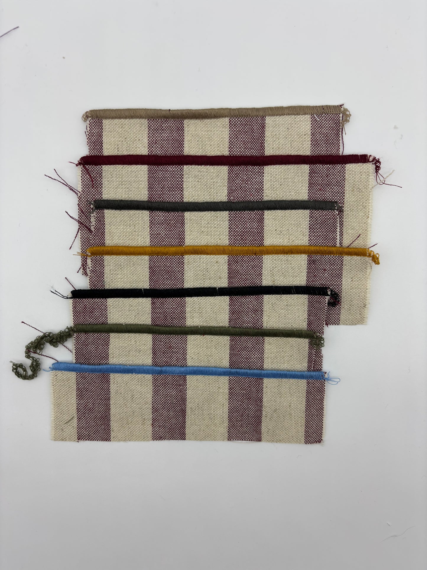 MANTEL ALGODÓN RAYAS RÚSTICAS RUBÍ