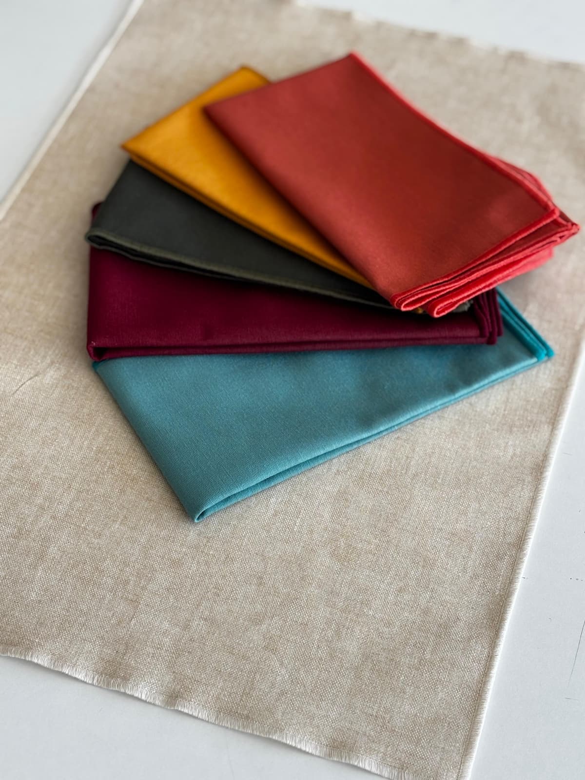 MANTEL INDIVIDUAL RESINADO LINO