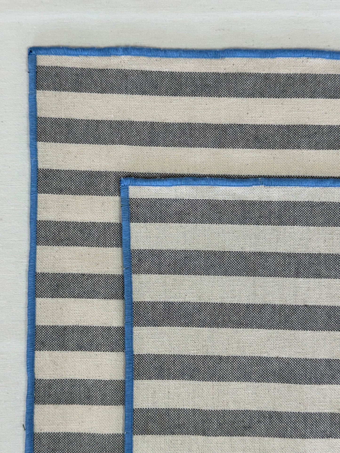 PACK INDIVIDUALES RAYAS GRIS CON CELESTE