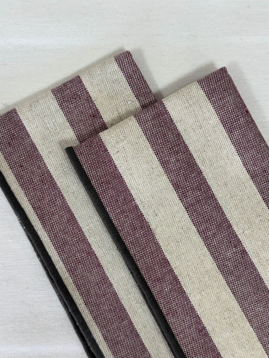 PACK SERVILLETAS RAYAS RUBÍ CON GRIS