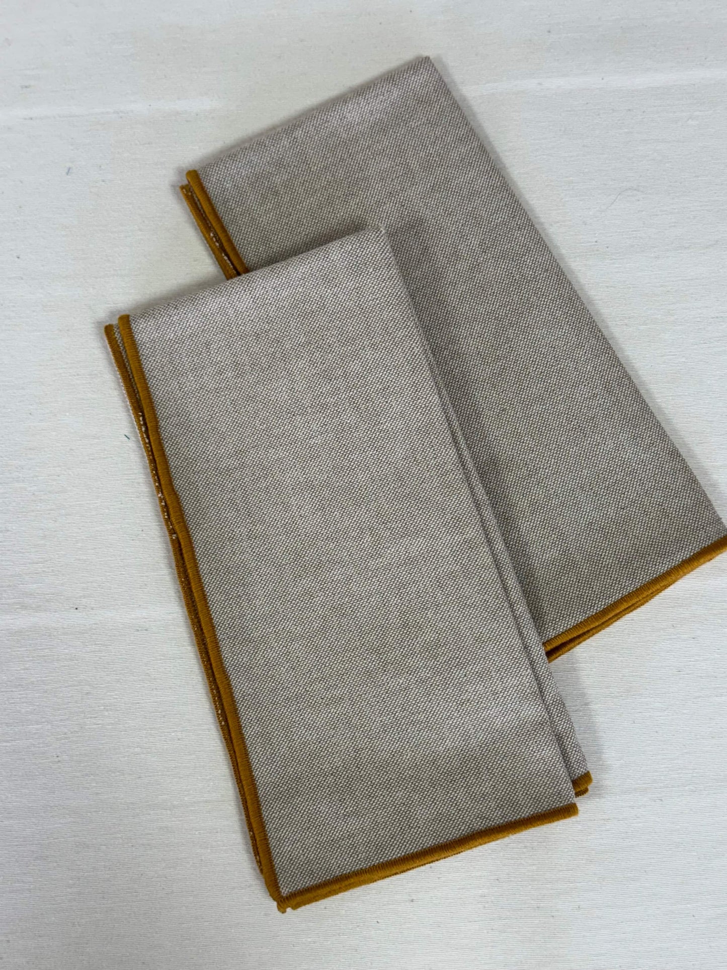 PACK SERVILLETAS RÚSTICAS CON MOSTAZA