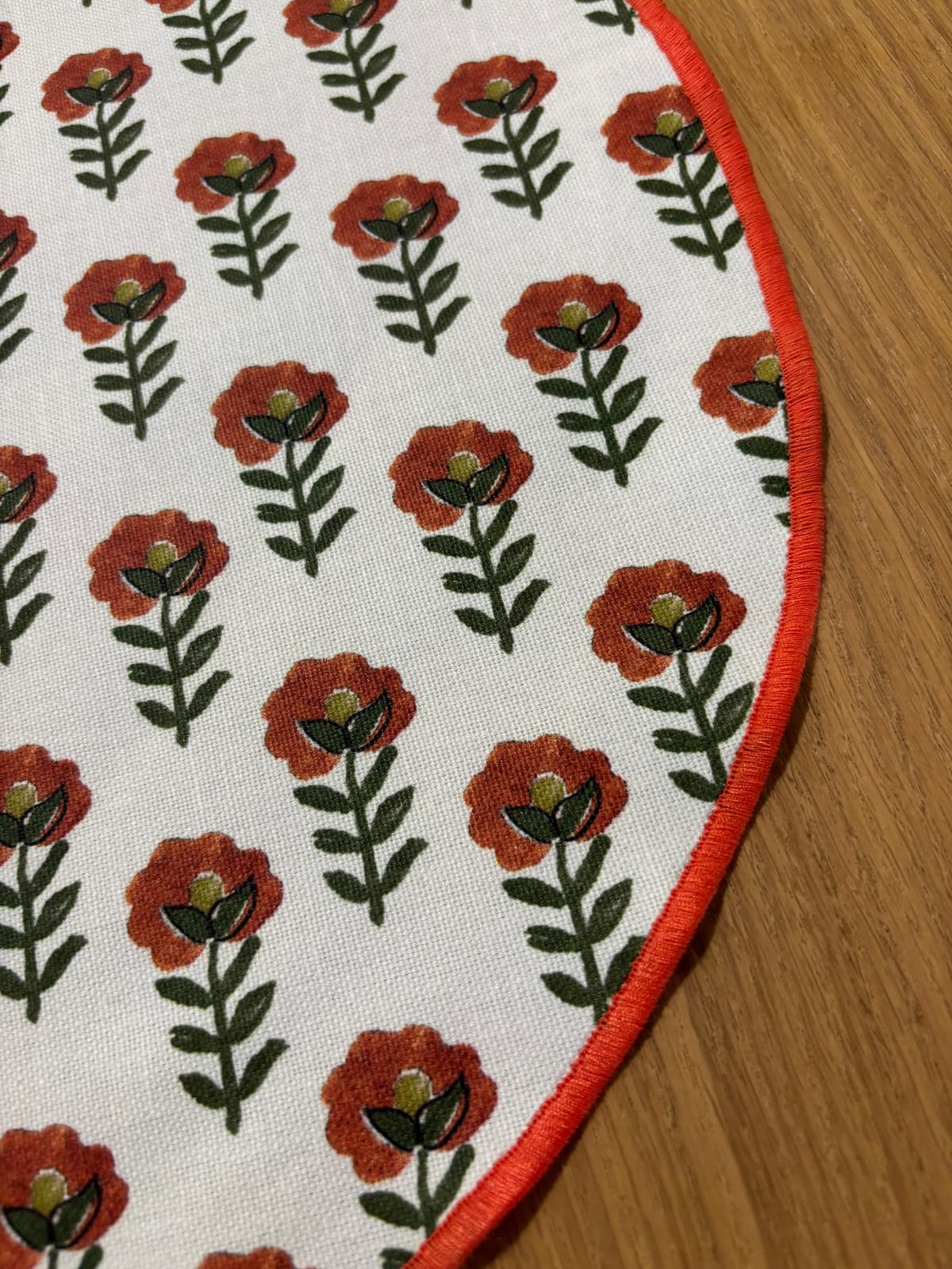 Mantel individual redondo anti manchas