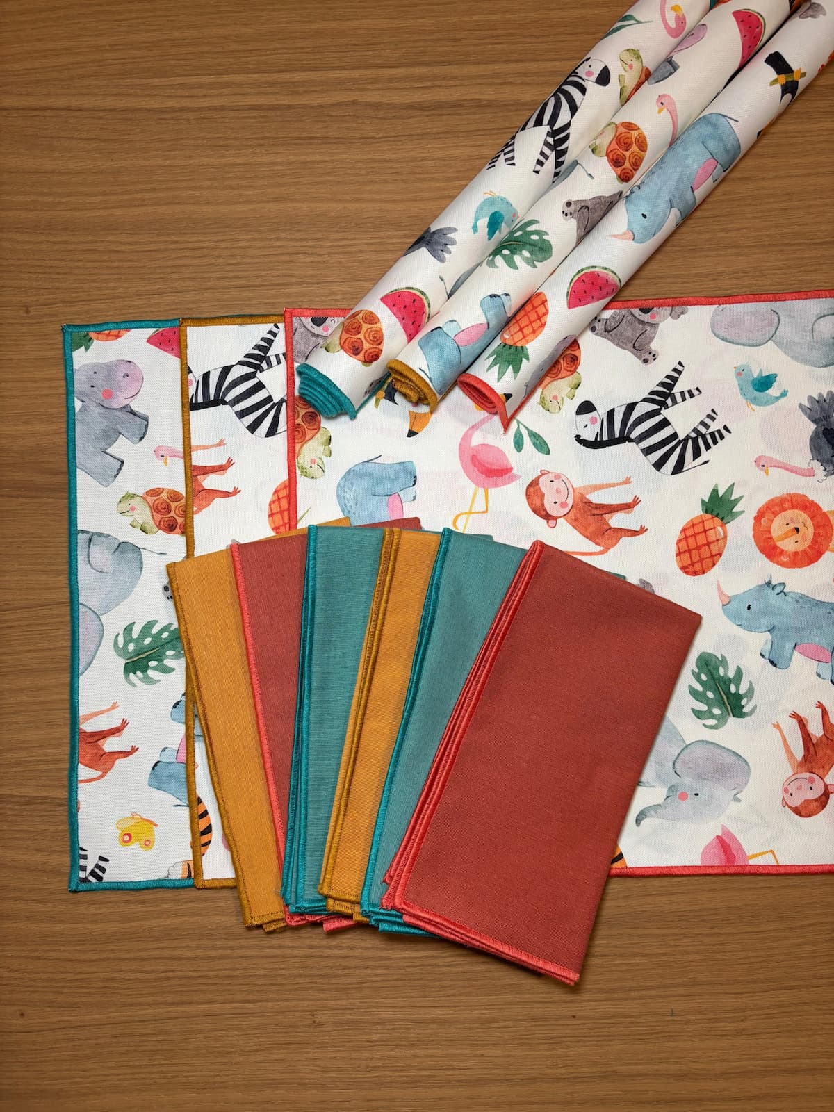 Tela colección Animal Kids anti manchas mantel a medida
